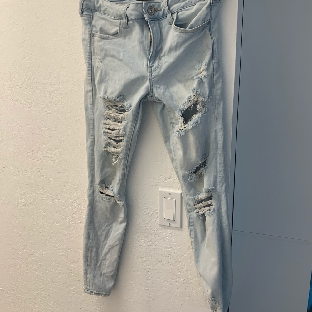 American eagle ripped jeans